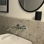 Apartment 5