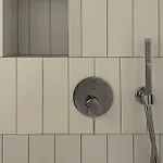 Apartment 5 *