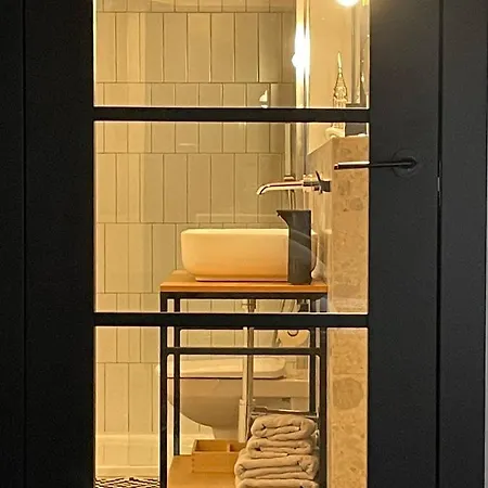 Apartamento 5 *