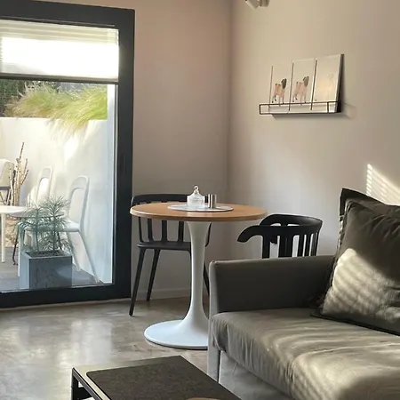 Apartment 5