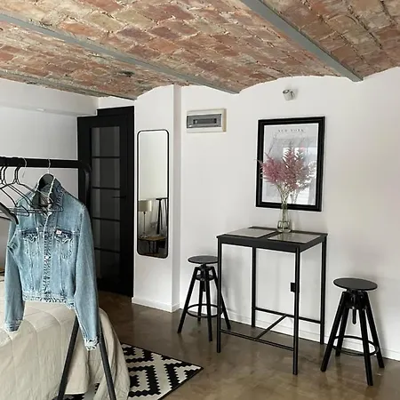 Apartamento 5 *
